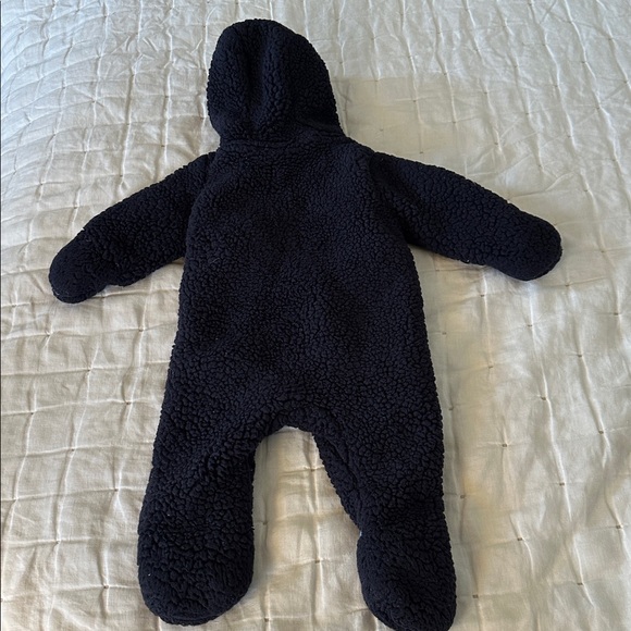 8 piece 3-6mo. Cozy Baby Boy Clothes (023) - Picture 9 of 16